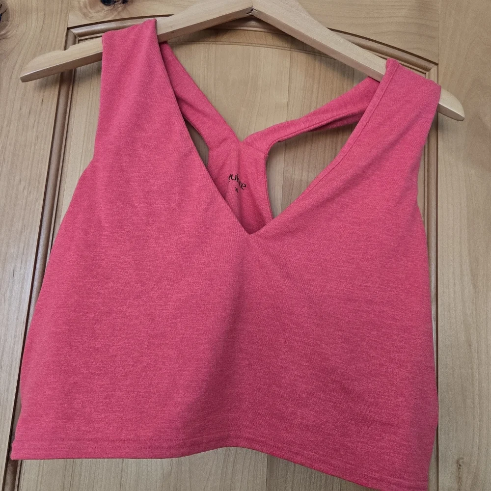 Quince Pink V Neck Racerback Shelf Sports Bra XL - Picture 2 of 4